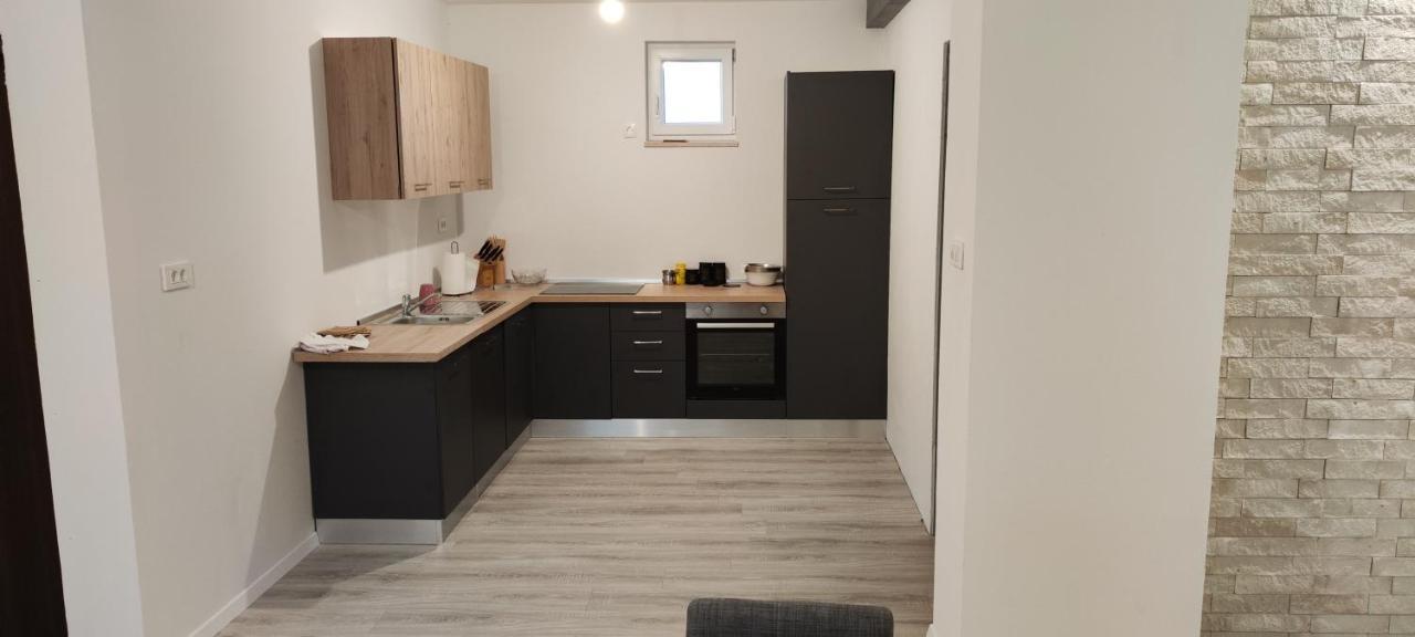 Milwe Apartment Razanac Exterior photo